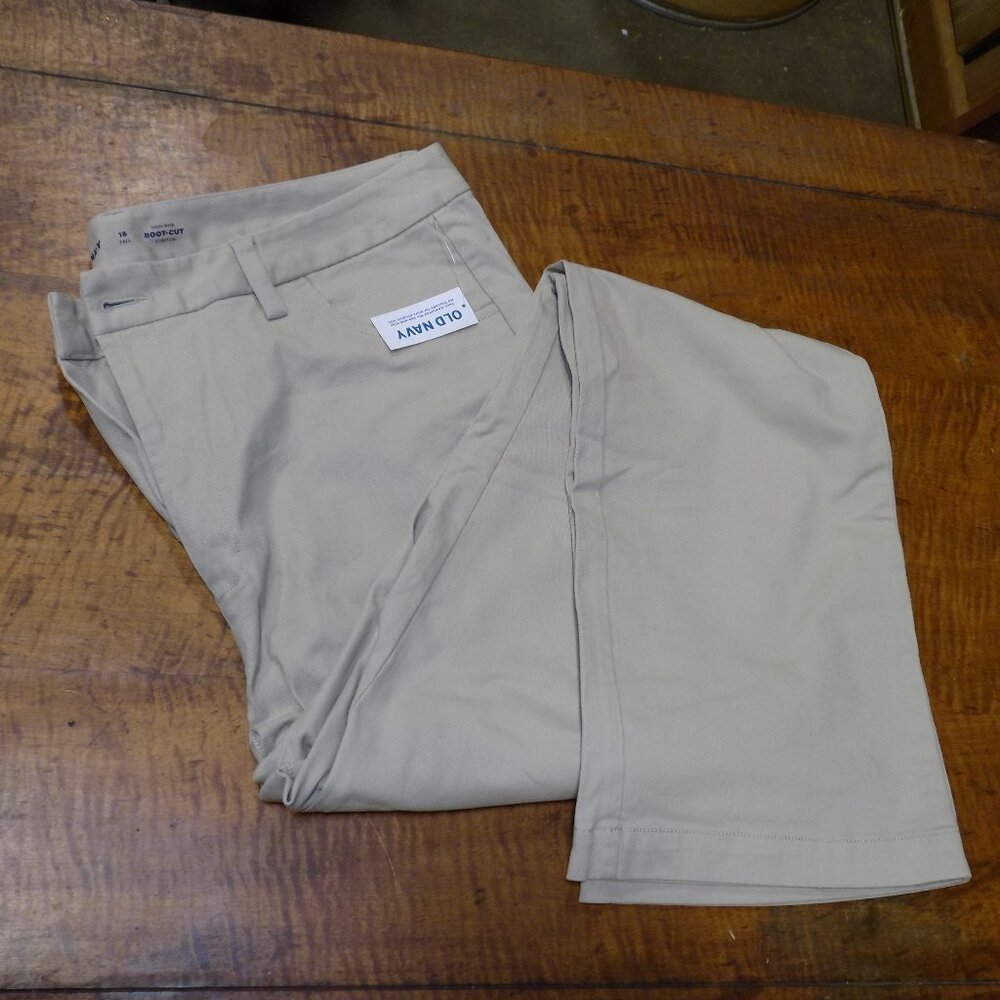 Old Navy Boot Cut Khaki Pants Women’s 16 Tall Beige Career Casual - Picture 2 of 10